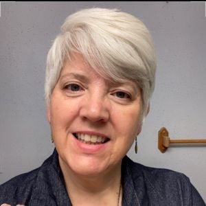 Meet your Posher, Sharon